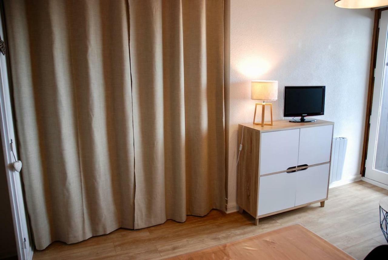 Charmant Studio Cabine Cosy A 100 M Des Pistes Chamrousse Exterior photo